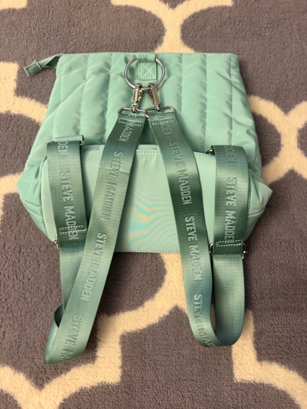 Steve Madden Mint Quilted Crossbody Puffer Bag - Picture 3 of 6